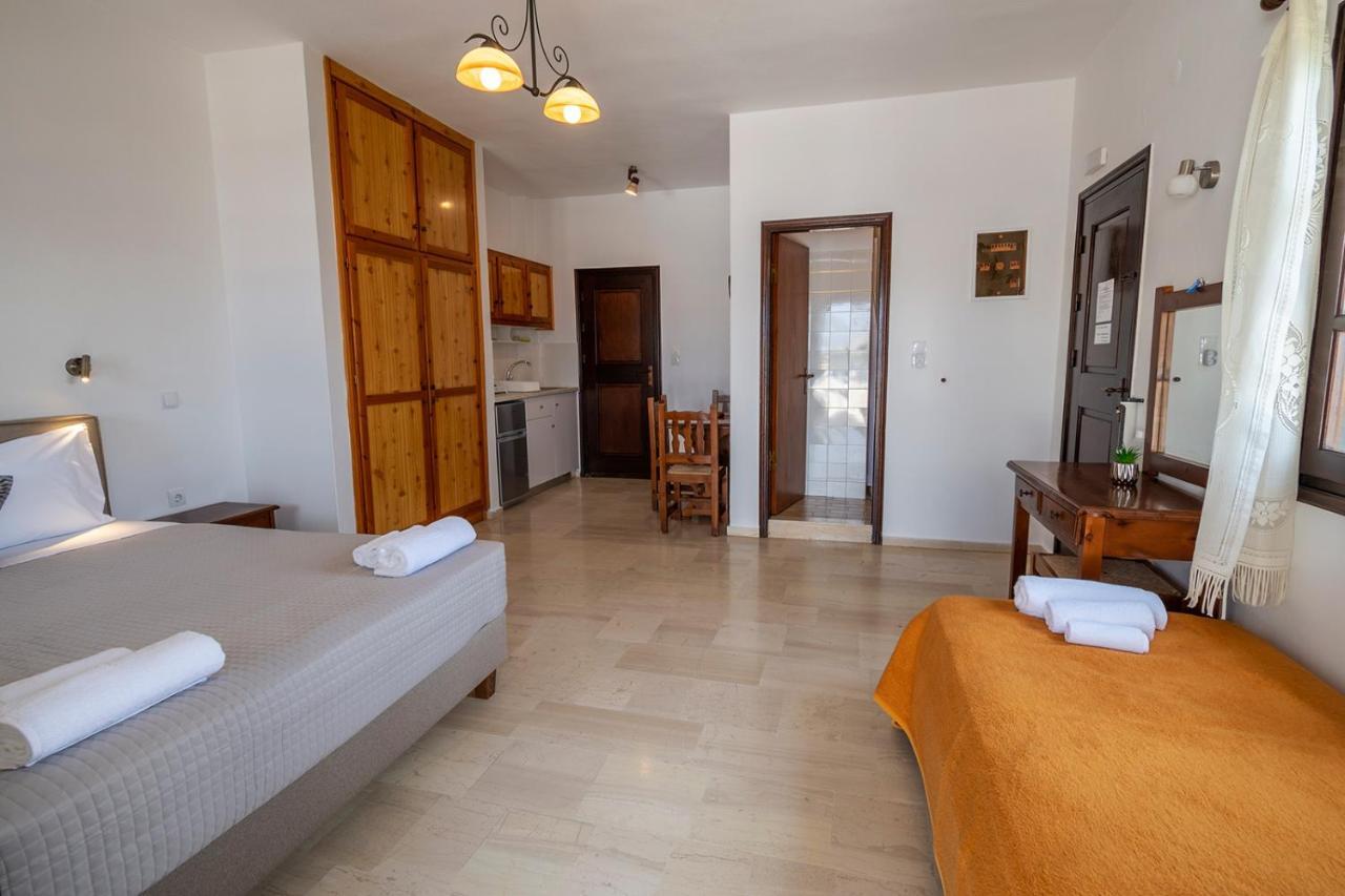 Pelagos Seafront Accommodation - Maria Myrties Bagian luar foto
