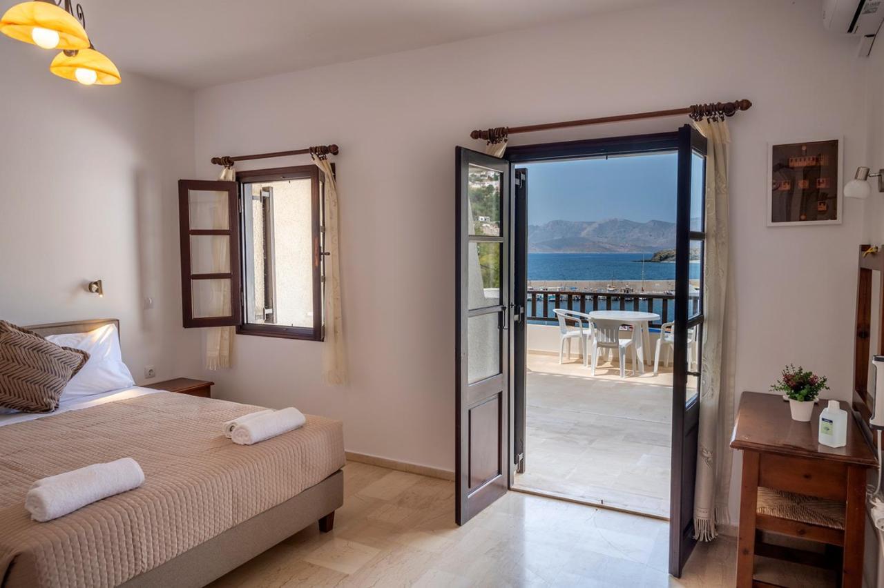 Pelagos Seafront Accommodation - Maria Myrties Bagian luar foto