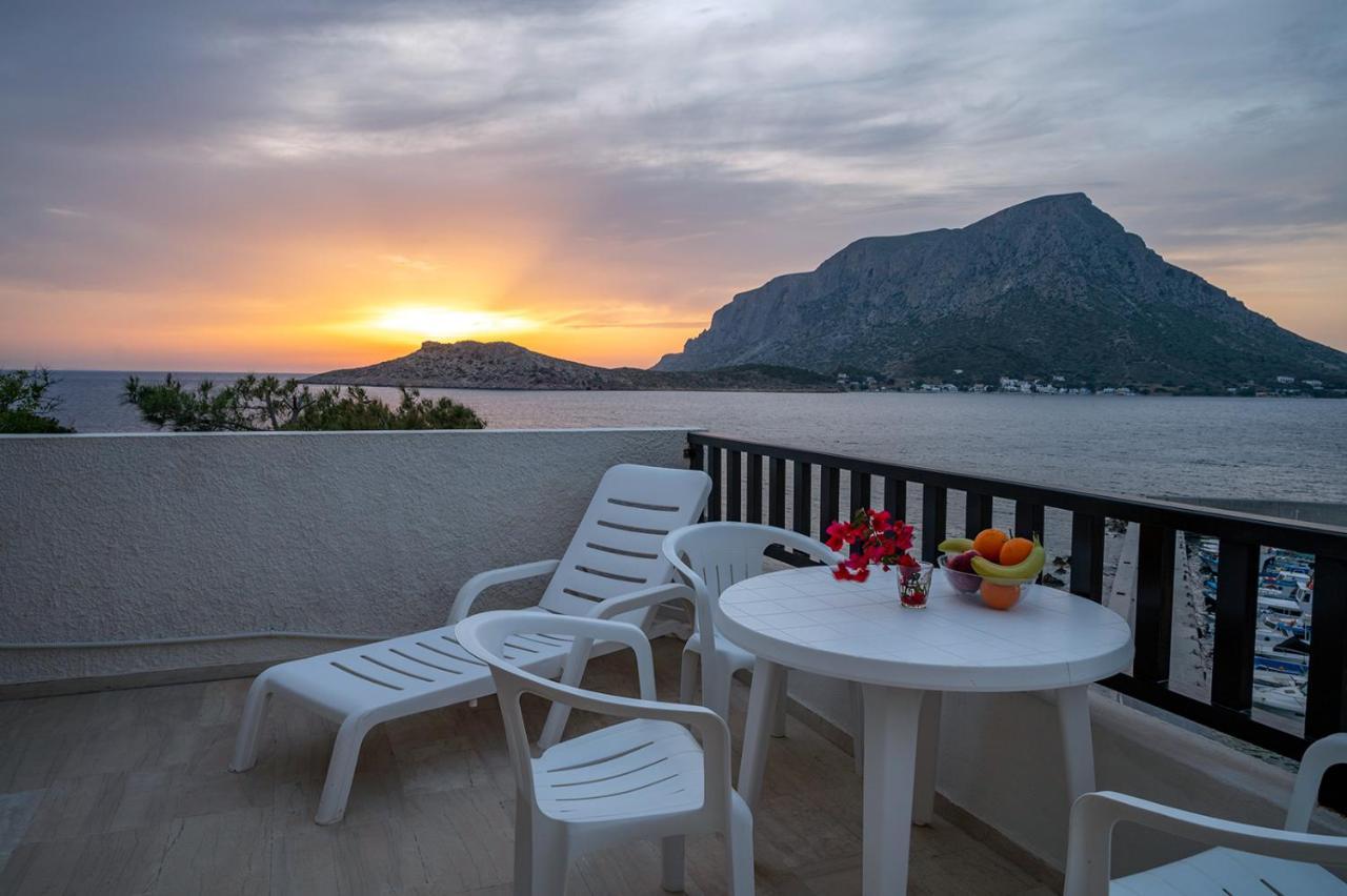 Pelagos Seafront Accommodation - Maria Myrties Bagian luar foto